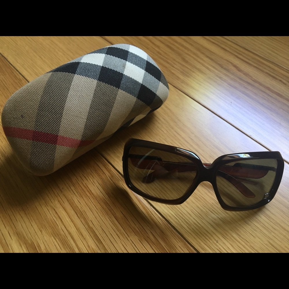 Burberry tortoise Sunglasses